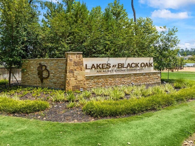 Building Photo - 8538 Blueberry Ash St