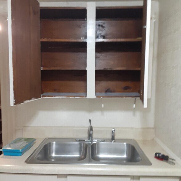 Building Photo - 105 Somerset St