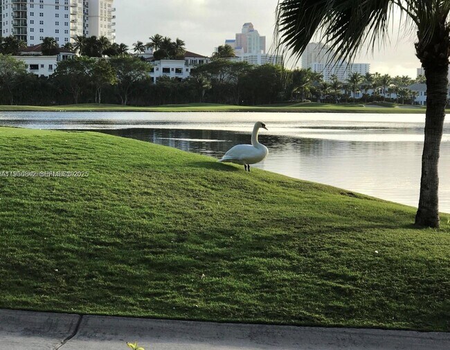 Building Photo - 20000 E Country Club Dr