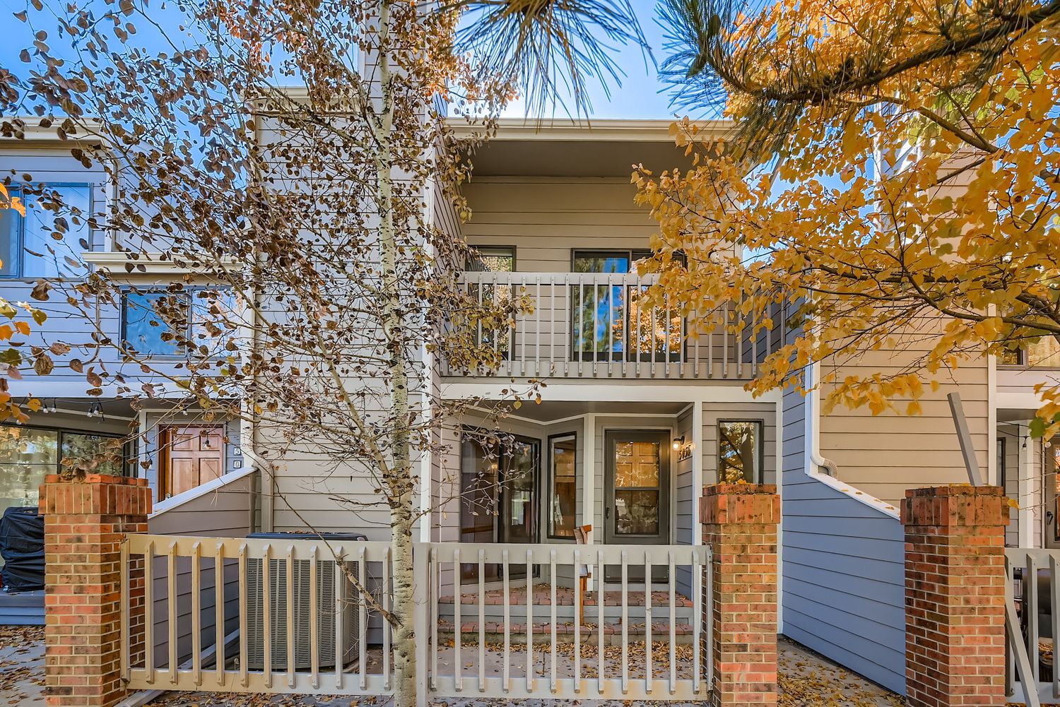 Building Photo - 5056 Buckingham Rd