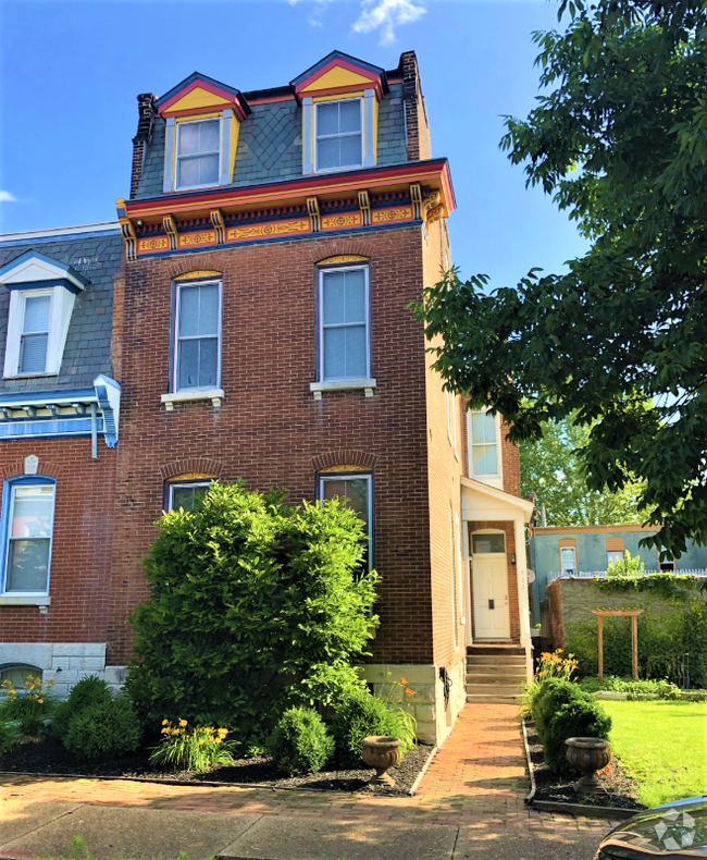 Building Photo - 715 Lami St