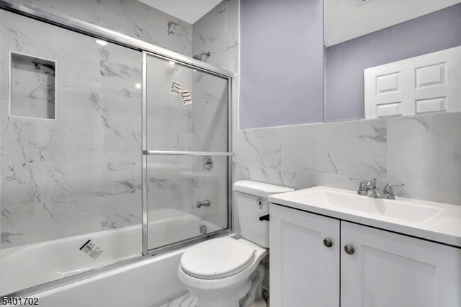 Building Photo - 155 Clifton Ave