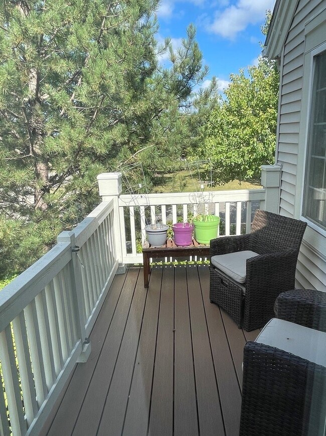 Building Photo - 2552 Hatfield Ct