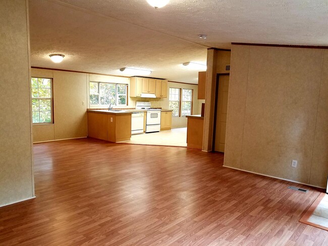 Building Photo - 96 White Oak Gap Rd