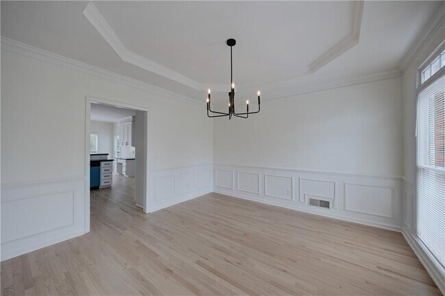 Building Photo - 5795 Dovnick Dr SW