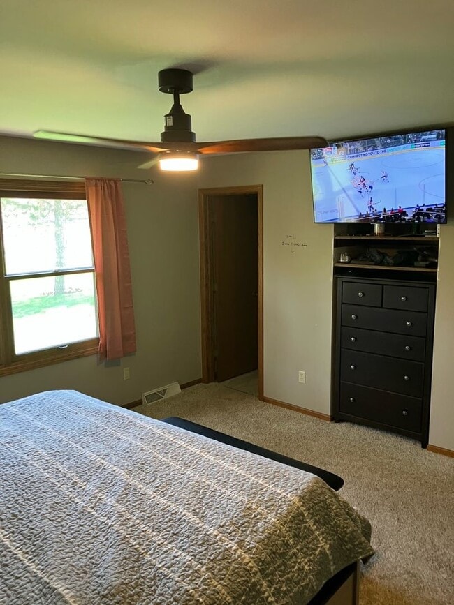 Building Photo - Single Family Home for Rent in Genesee