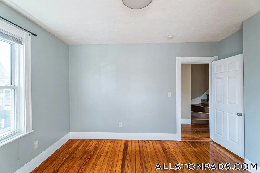 Building Photo - 6 Haskell St