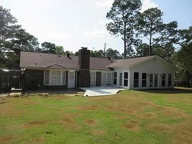 Building Photo - 547 Bellehurst Dr