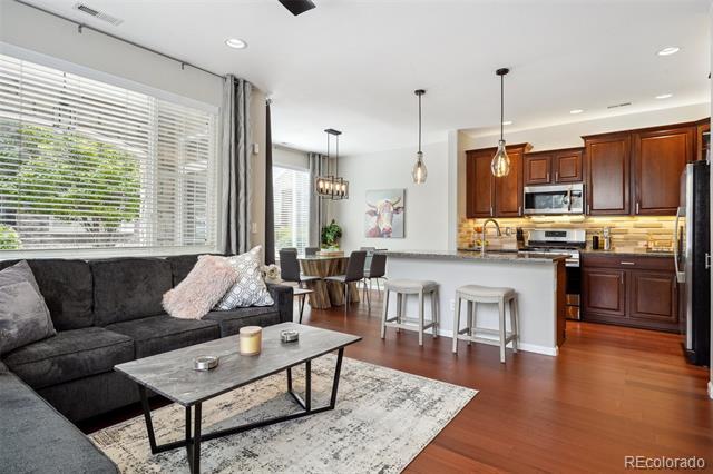 Building Photo - 11207 Osage Cir