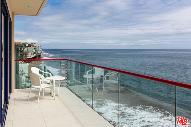 Building Photo - 27082 Malibu Cove Colony Dr