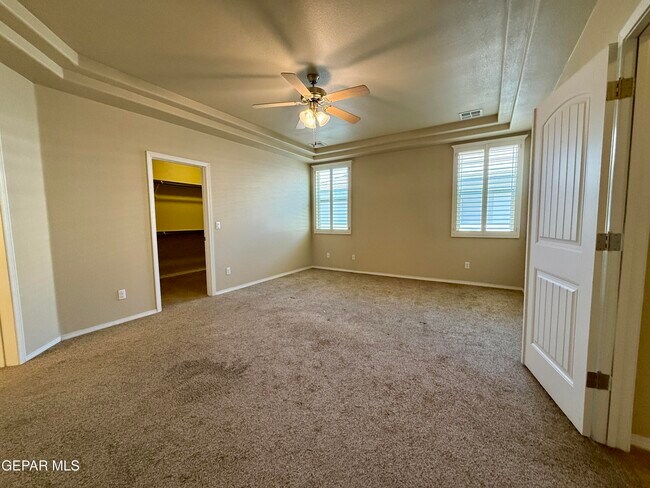 Building Photo - 7790 Enchanted Cir Dr