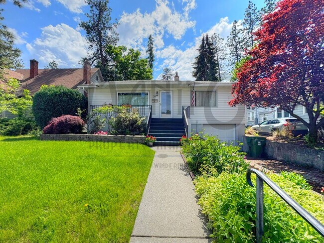 Building Photo - Tranquil Home Steps from Manito Park