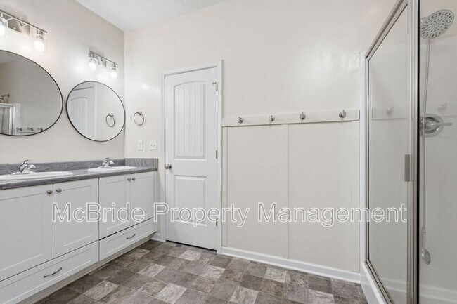 Building Photo - 6013 Settlement Ct