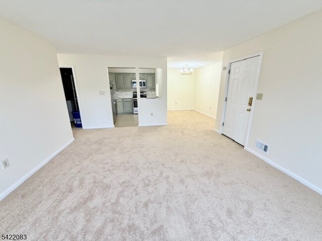 Building Photo - 58 Amethyst Way