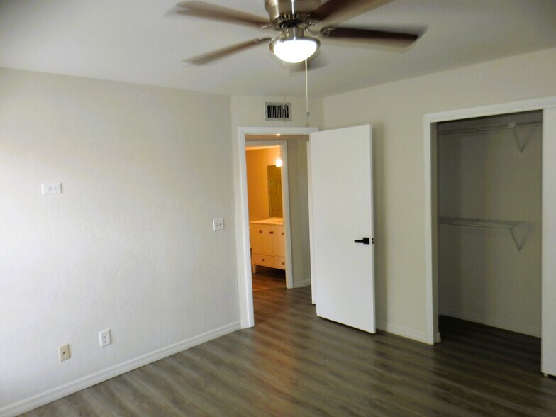 Building Photo - 4789 Orange Grove Blvd