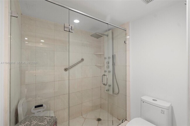 Building Photo - 19101 NE 36th Pl