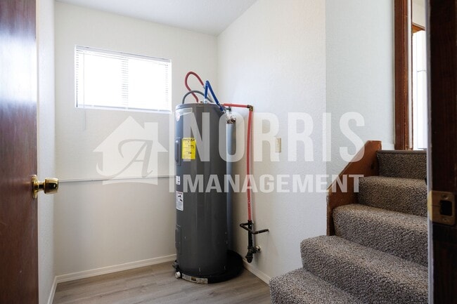 Building Photo - 15054 S Yava Rd