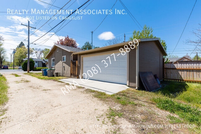 Building Photo - 4118 W Glenn St