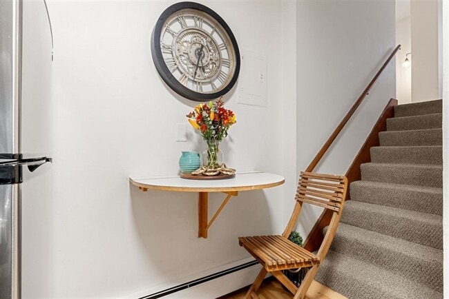 Building Photo - 46 Lewis St