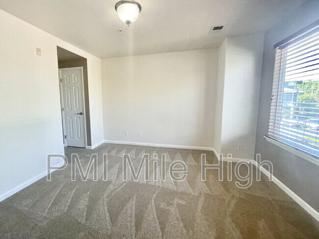 Building Photo - 9139 W 50th Ln