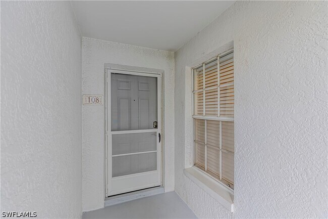 Building Photo - 9600 Victoria Ln