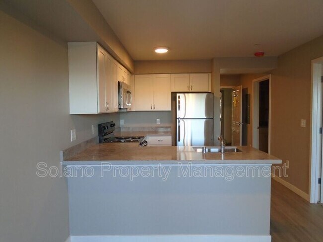 Building Photo - 2401 Broadway St