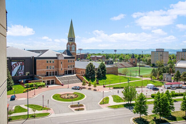 Looking onto University of Denver - 2225 Buchtel Blvd S