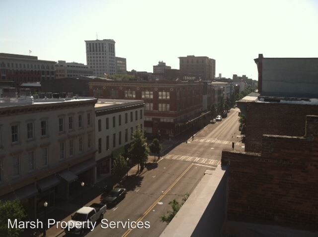 Building Photo - 219 W Broughton St