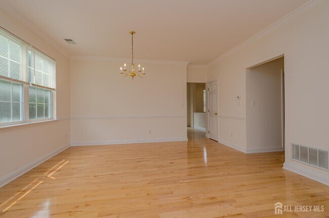 Building Photo - 71 Manley Rd