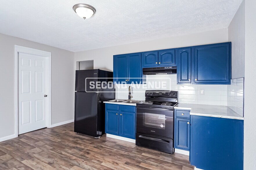 Building Photo - 737 S 37th St