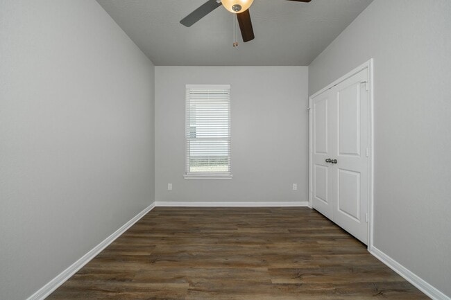 Building Photo - Where Style Meets Comfort: Elevate Your Living Experience