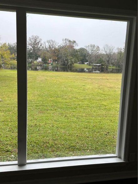 Building Photo - 2109 Hyde Park Rd