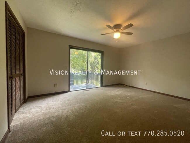Building Photo - Downtown Carrollton 2 Bed Home