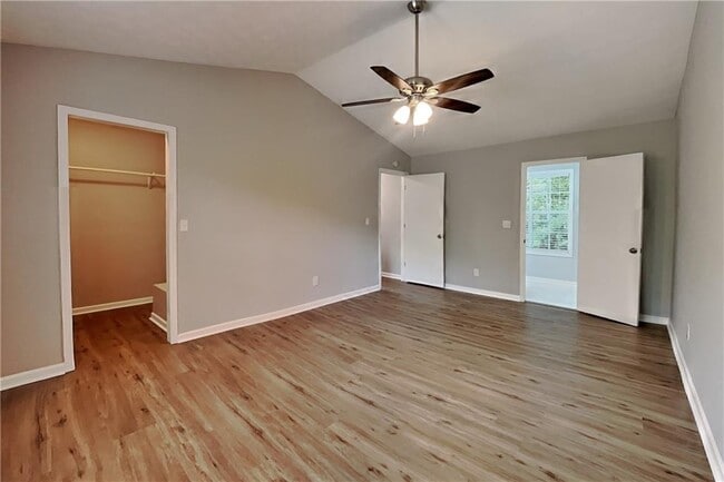 Building Photo - 415 Ridgedale Way