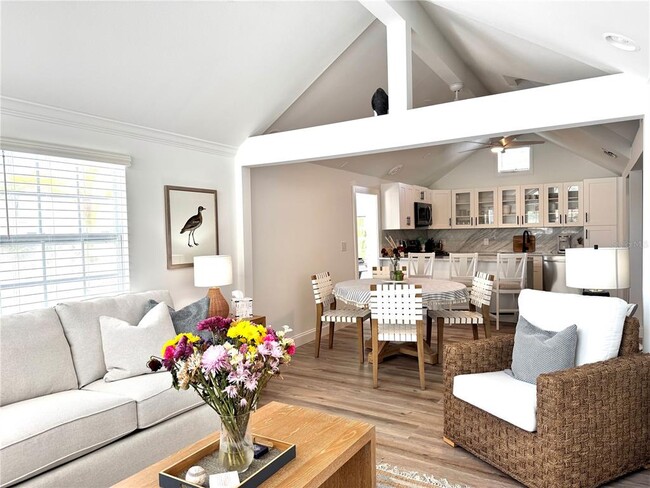 Building Photo - 701 Broadway St