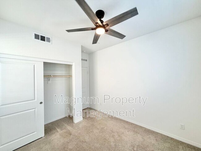 Building Photo - 36980 Camino Spgs Ave
