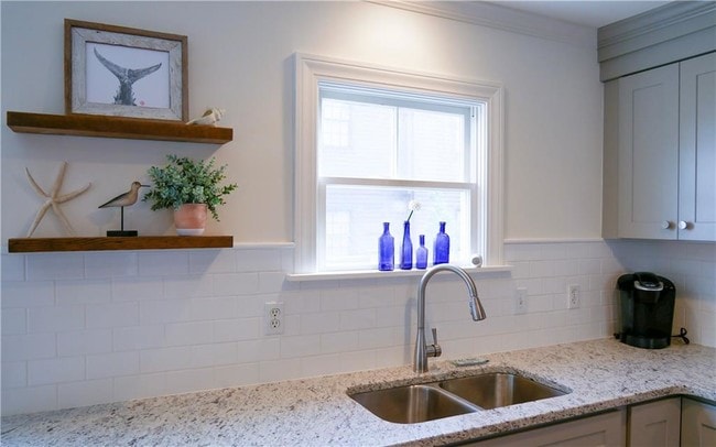 Building Photo - 45 1/2 2nd St