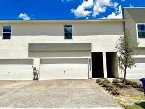 Building Photo - 9909 Bijan Dr