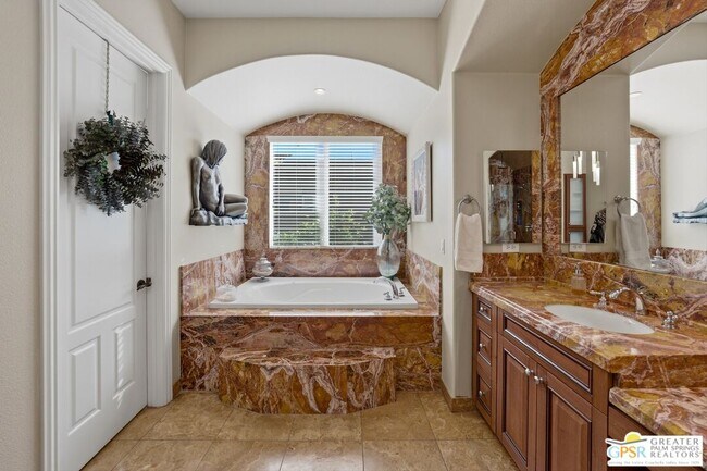 Building Photo - 104 Azzuro Dr