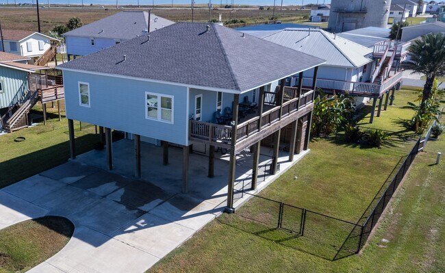 Building Photo - 16511 John Davis Rd