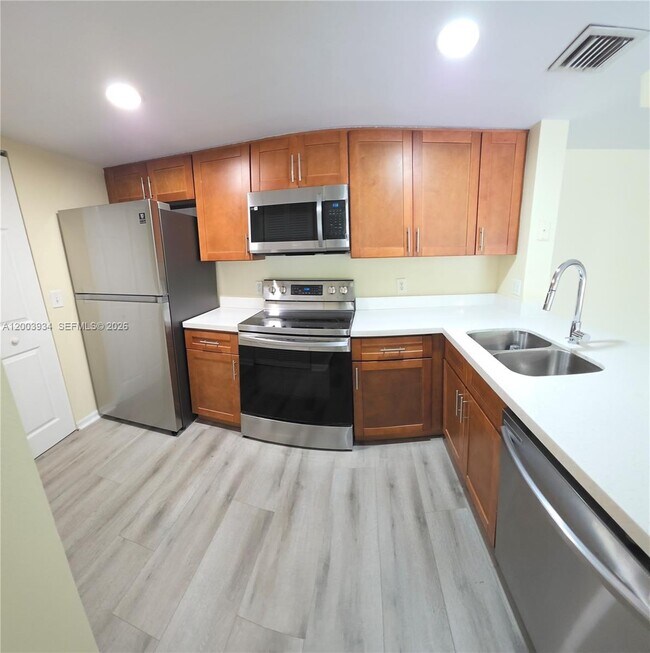 Building Photo - 5051 Wiles Rd