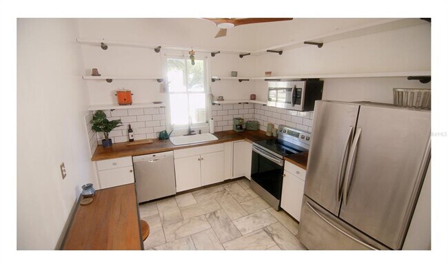 Building Photo - 2302 N Morgan St