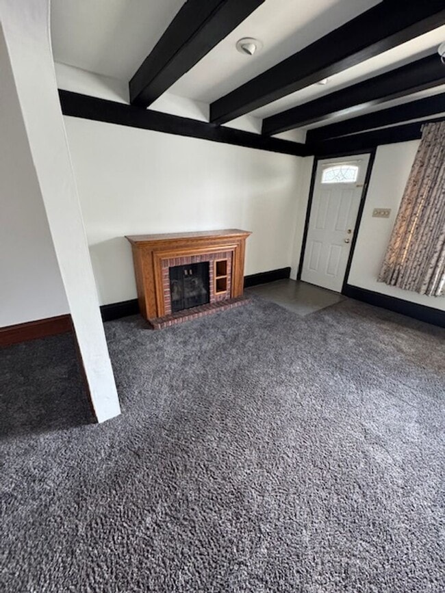 Building Photo - 3 Bedroom in Plains