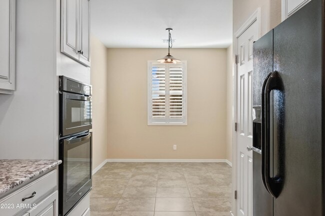 Building Photo - 2820 E Detroit St