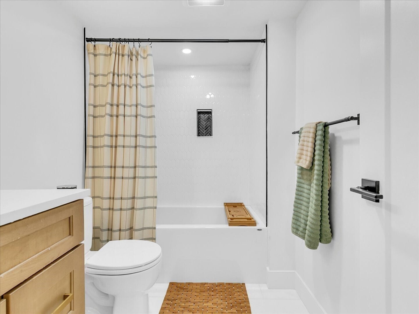 Building Photo - 23 Princeton St