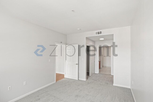 Building Photo - 30 E Julian St