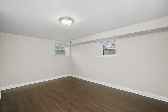 Building Photo - 4521 S Michigan Ave