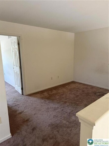 Building Photo - 205 Jeffrey Ln