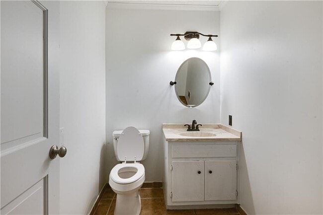 Building Photo - 4711 Nutmeg Way SW