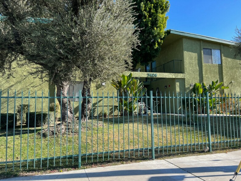 Building Photo - 7424 Radford Ave